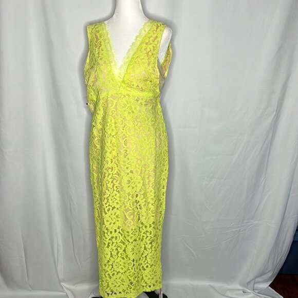 SOLD NWT Misguided Yellow Plunge Lace Midaxi Dress size 6 - Picture 3 of 11
